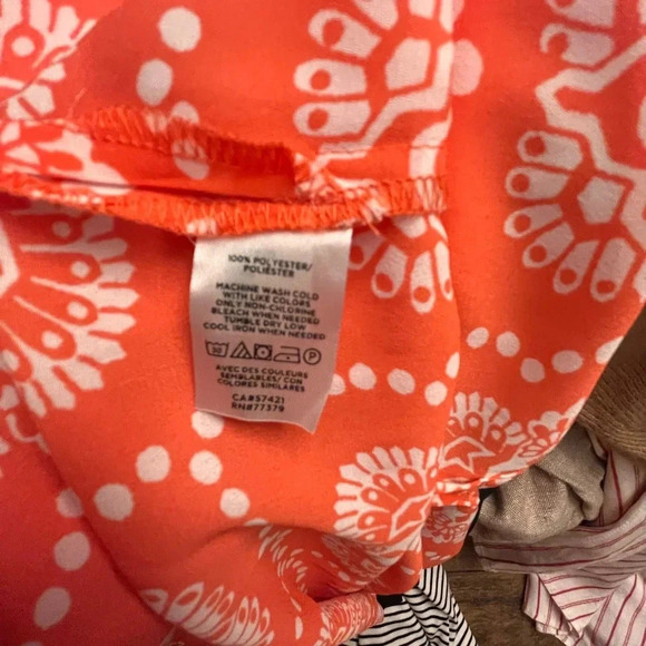 ~Ann Taylor~ Blouse - Large - Picture 8 of 8